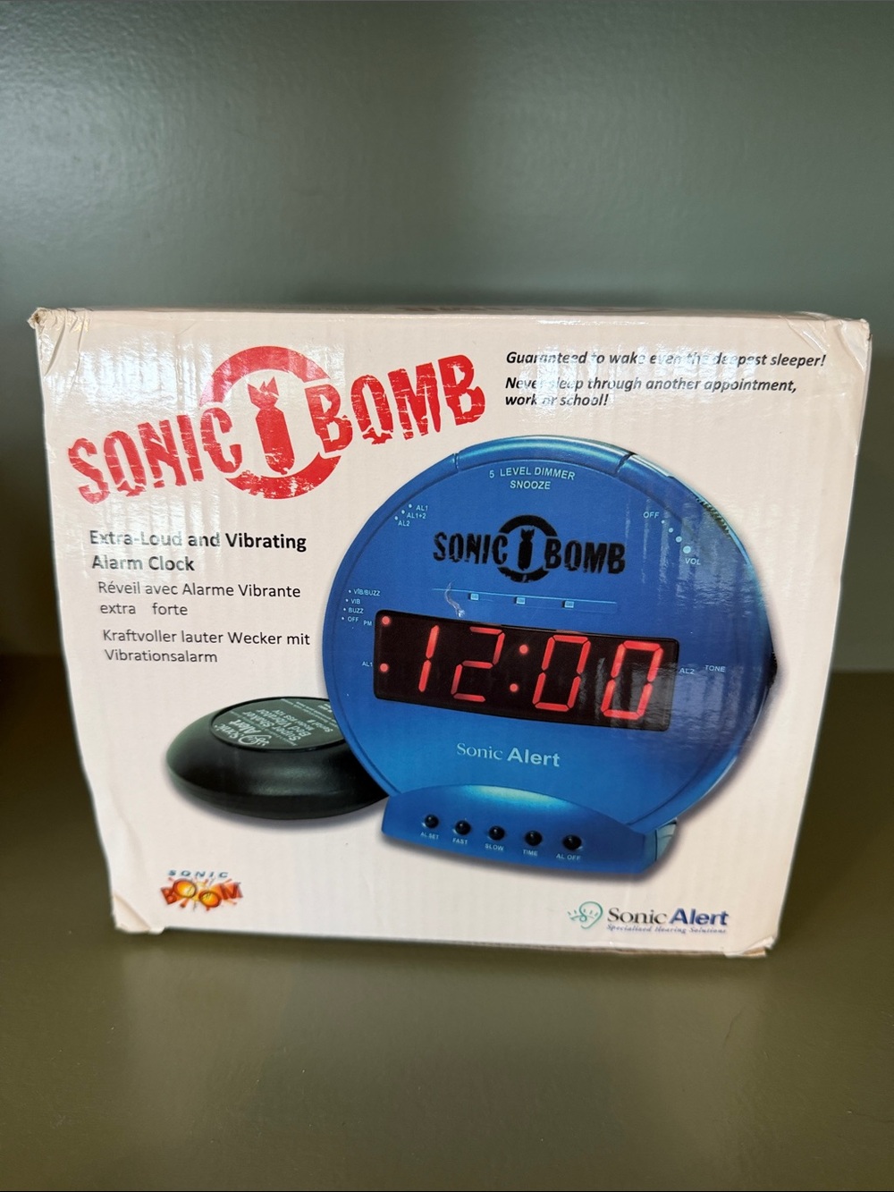 Sonic Alert Sonic Bomb Blue Extra-Loud Vibrating Alarm Clock